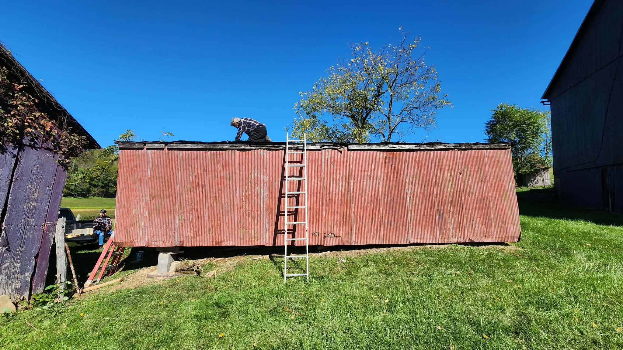 Caboose 33 siding